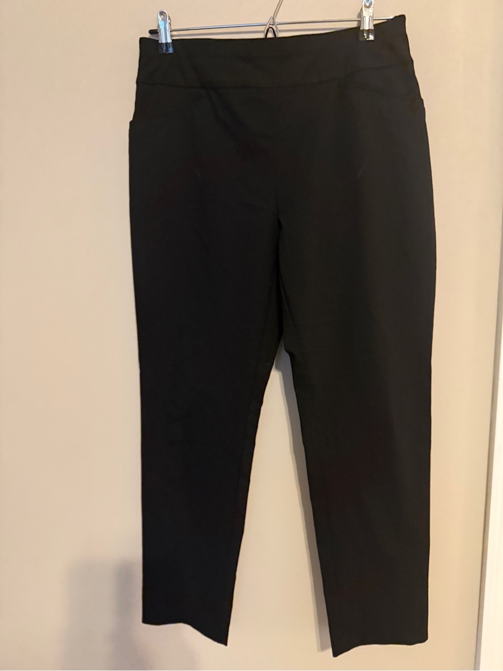 Chico's Black Ankle-Length Pull-On Pants